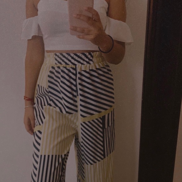 Cute summer pants - Picture 1 of 3
